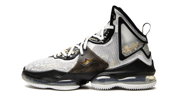 LeBron 19 "Royalty" CZ0203 100