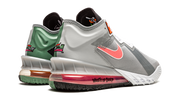 LeBron 18 Low "Bugs vs Marvin" CV7562 005
